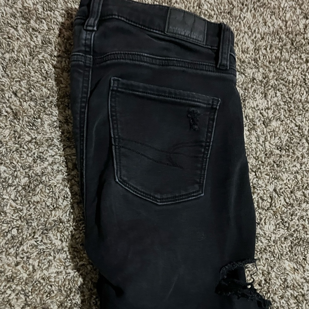 american eagle ripped skinny jeans